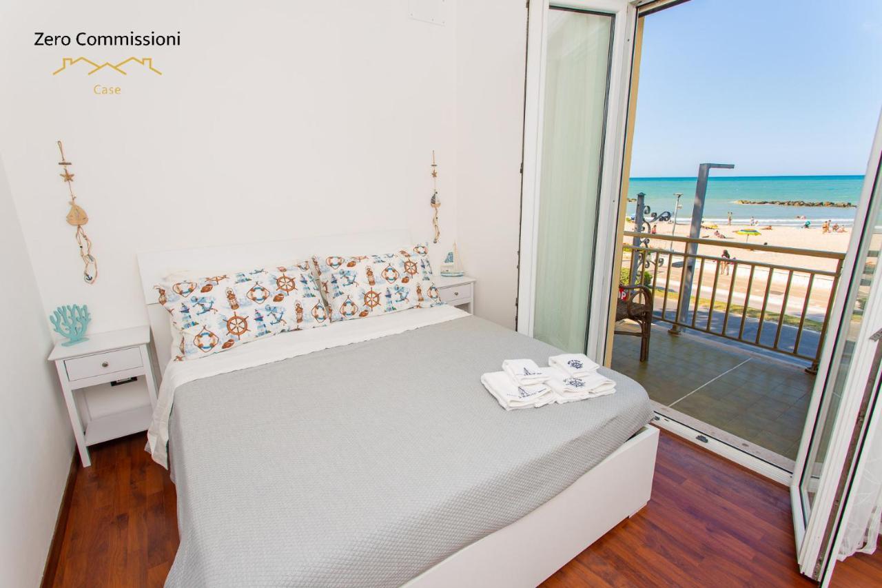 Palm Beach House - Vista Mare Montesilvano Ngoại thất bức ảnh